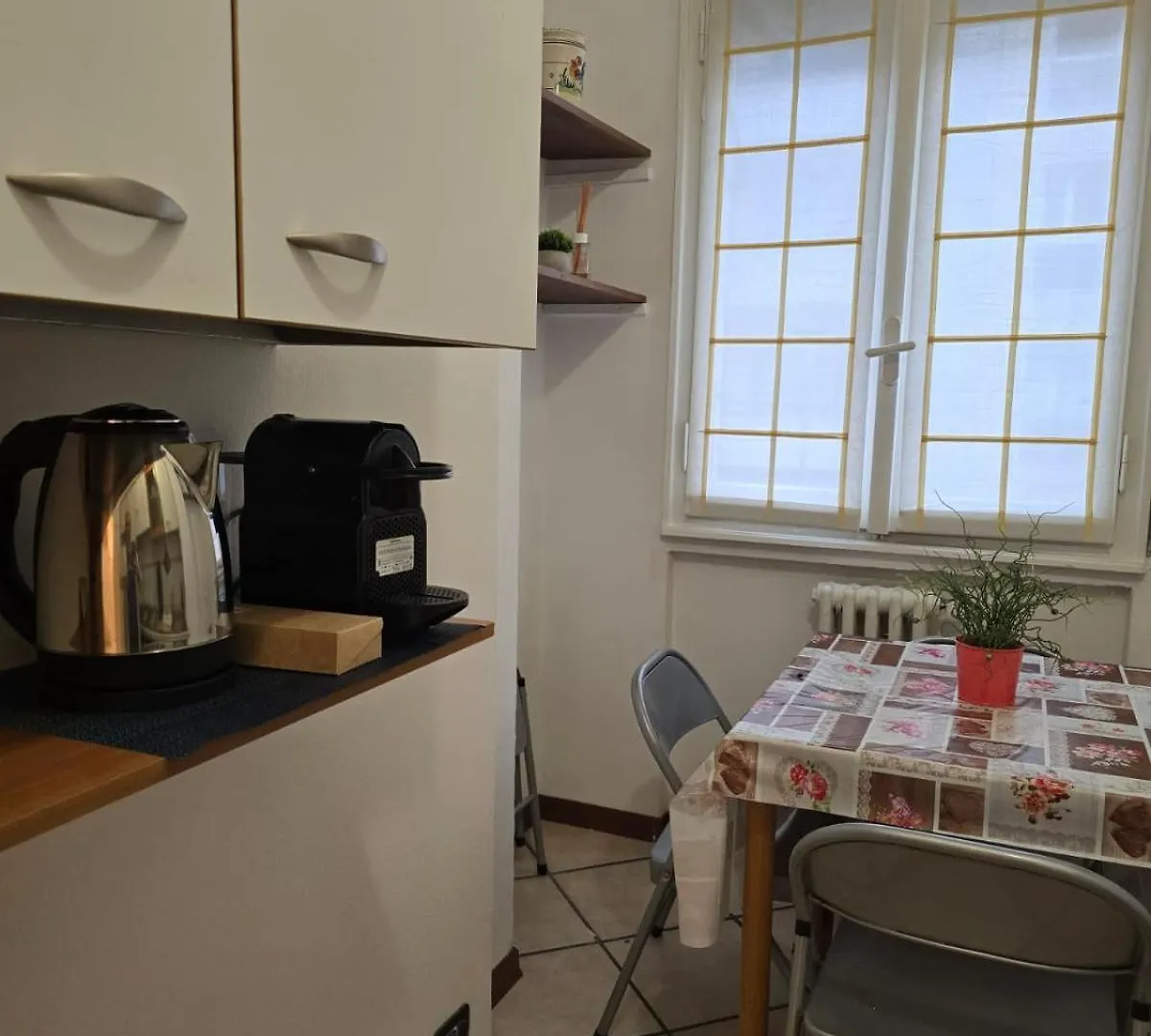 Hbhall Solari 11 Apartment Milán Itálie